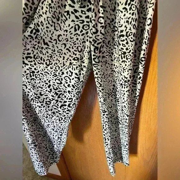 Leopard jumpsuit Faux wrap jumpsuit L - Picture 8 of 10